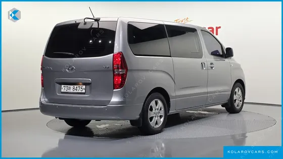 HYUNDAI STAREX WAGON 11-SEATER