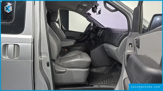 HYUNDAI STAREX WAGON 11-SEATER