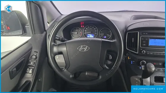 HYUNDAI STAREX WAGON 11-SEATER