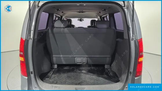 HYUNDAI STAREX WAGON 11-SEATER