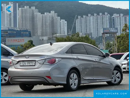 HYUNDAI SONATA 2.0