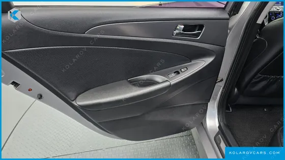 HYUNDAI SONATA 2.0