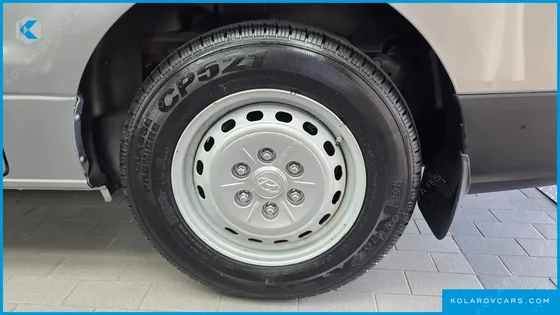 HYUNDAI STAREX VAN 3-SEATER