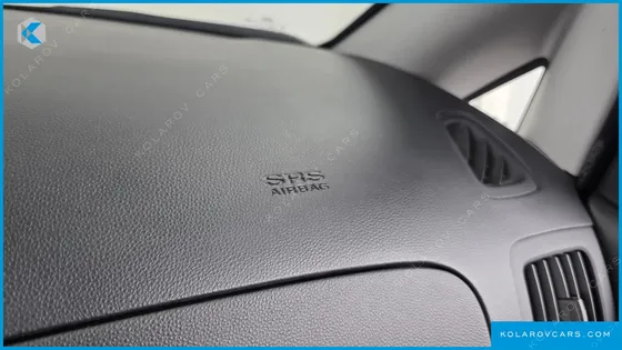 HYUNDAI STAREX VAN 3-SEATER