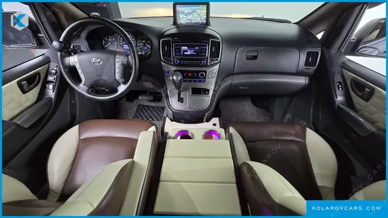 HYUNDAI STAREX VAN 5-SEATER