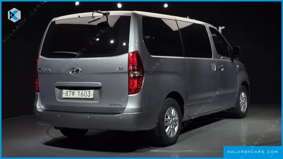HYUNDAI STAREX VAN 3-SEATER