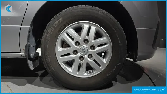 HYUNDAI STAREX VAN 3-SEATER