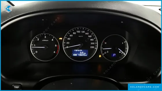 HYUNDAI STAREX VAN 3-SEATER