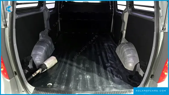 HYUNDAI STAREX VAN 3-SEATER