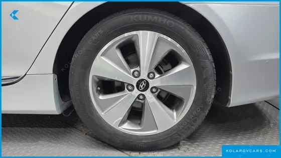 HYUNDAI SONATA 2.0