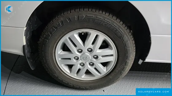 HYUNDAI STAREX VAN 3-SEATER