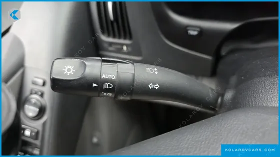 HYUNDAI STAREX VAN 3-SEATER