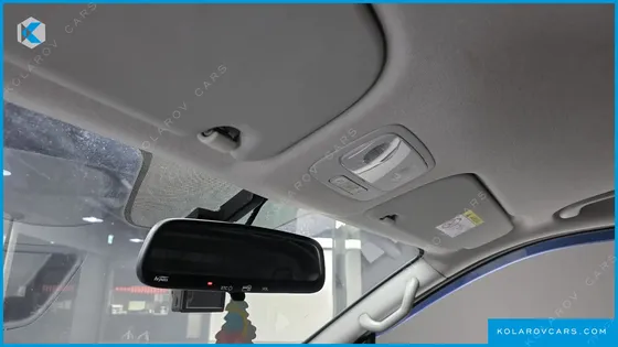 HYUNDAI STAREX VAN 3-SEATER