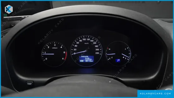 HYUNDAI STAREX VAN 3-SEATER