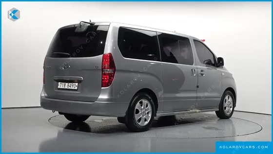 HYUNDAI STAREX WAGON 11-SEATER
