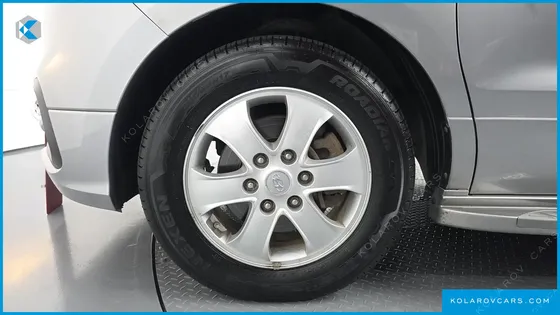 HYUNDAI STAREX WAGON 11-SEATER