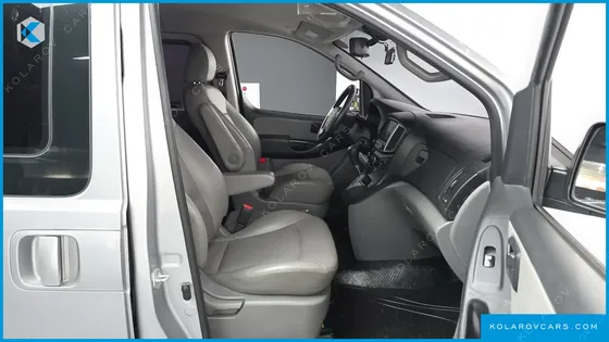 HYUNDAI STAREX WAGON 11-SEATER