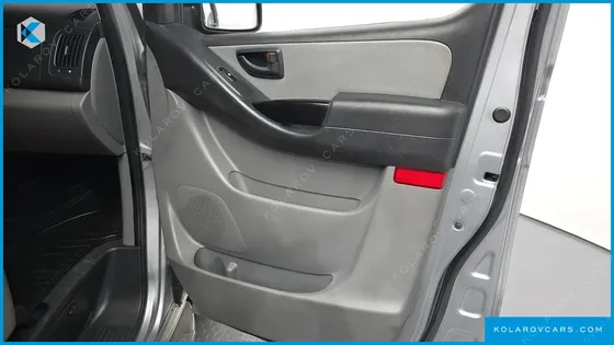 HYUNDAI STAREX WAGON 11-SEATER