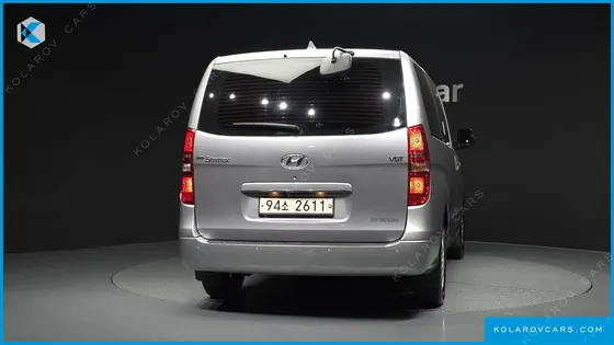 HYUNDAI STAREX VAN 3-SEATER