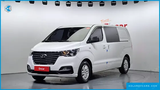 HYUNDAI STAREX VAN 5-SEATER