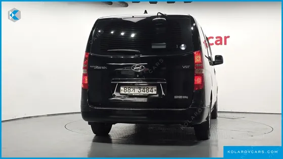 HYUNDAI STAREX VAN 5-SEATER