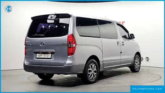 HYUNDAI STAREX 4WD URBAN 9-SEATER