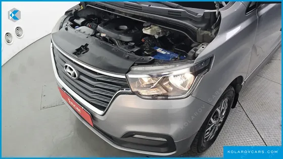 HYUNDAI STAREX 4WD URBAN 9-SEATER