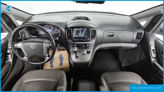HYUNDAI STAREX 4WD URBAN 9-SEATER