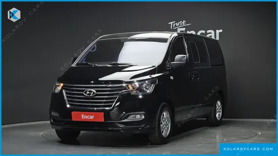 HYUNDAI STAREX VAN 5-SEATER