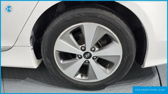HYUNDAI SONATA 2.0