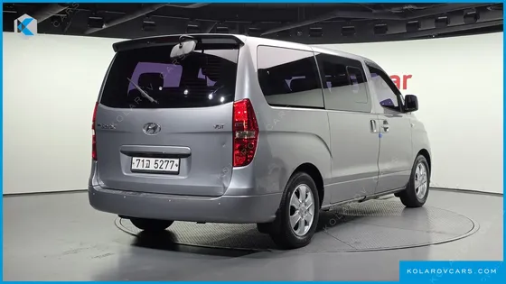 HYUNDAI STAREX WAGON 12-SEATER
