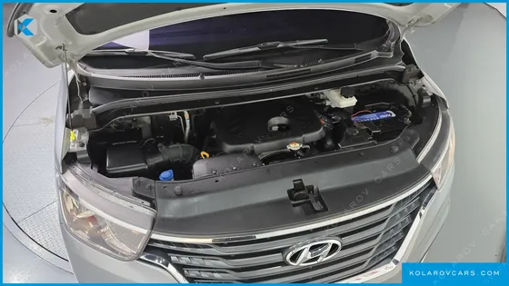HYUNDAI STAREX WAGON 12-SEATER