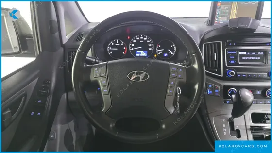HYUNDAI STAREX WAGON 12-SEATER