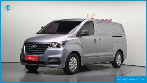 HYUNDAI STAREX VAN 3-SEATER