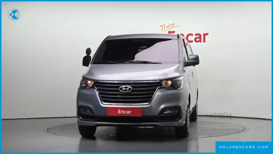 HYUNDAI STAREX VAN 3-SEATER