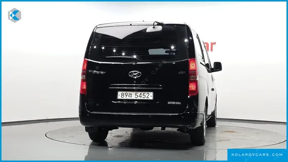 HYUNDAI STAREX VAN 5-SEATER