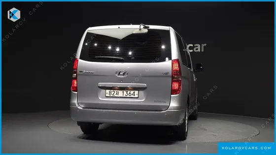 HYUNDAI STAREX VAN 3-SEATER