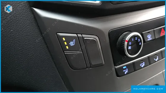 HYUNDAI STAREX VAN 3-SEATER