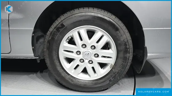 HYUNDAI STAREX VAN 3-SEATER