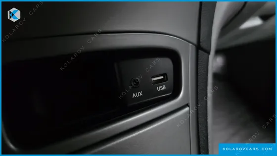 HYUNDAI STAREX VAN 3-SEATER