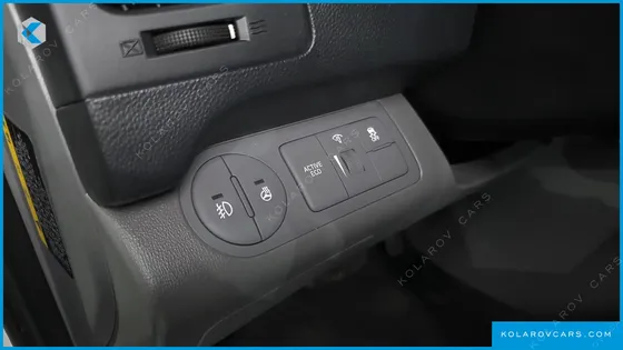HYUNDAI STAREX VAN 3-SEATER