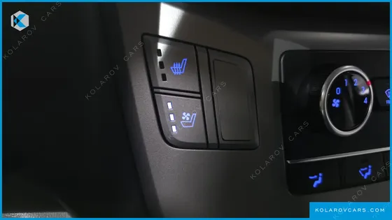 HYUNDAI STAREX VAN 3-SEATER