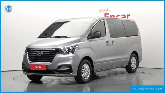 HYUNDAI STAREX VAN 5-SEATER