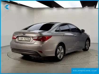 HYUNDAI SONATA 2.0