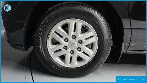 HYUNDAI STAREX VAN 3-SEATER
