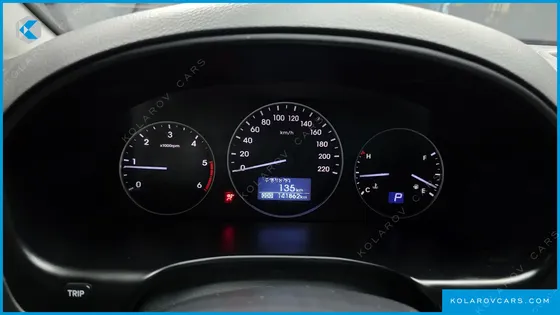 HYUNDAI STAREX VAN 3-SEATER