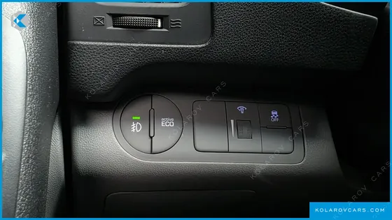 HYUNDAI STAREX VAN 3-SEATER
