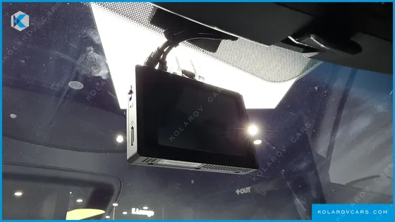 HYUNDAI STAREX VAN 3-SEATER