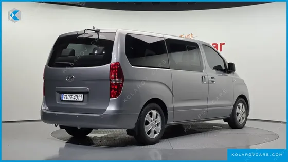 HYUNDAI STAREX WAGON 12-SEATER