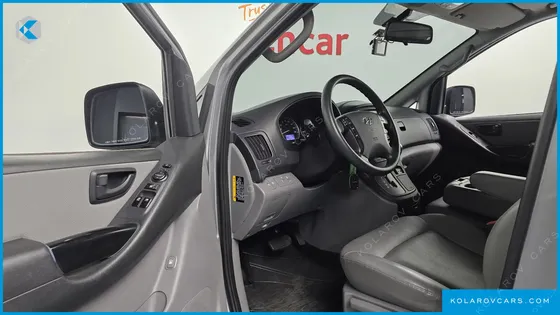 HYUNDAI STAREX WAGON 12-SEATER